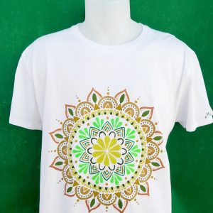 Camiseta modelo Nando. Pintada a mano. Algodón 100% Ecológico Certificado. Diseño Único. Personalizable. Tallas para mujer y hombre