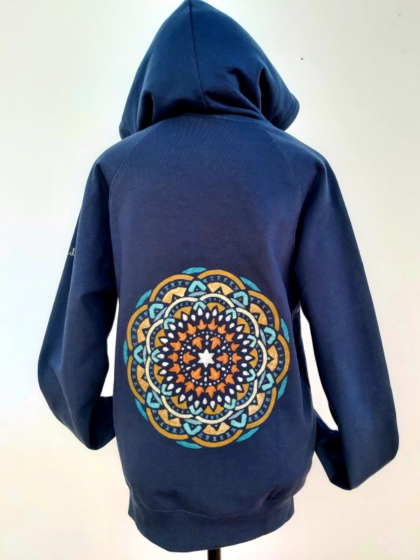 Sudadera con capucha modelo Mygge. Unisex. Pintada a mano. Algodón 100% Ecológico Certificado. Diseño Único